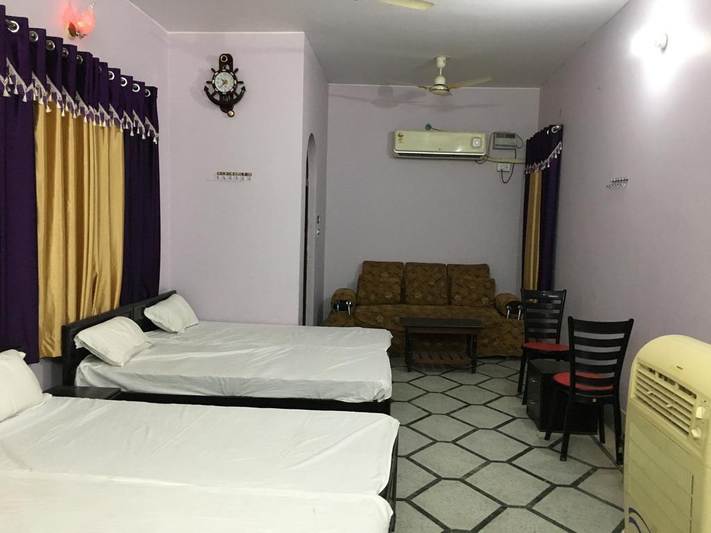 Srishti Shelter Hotel Varanasi Exterior photo